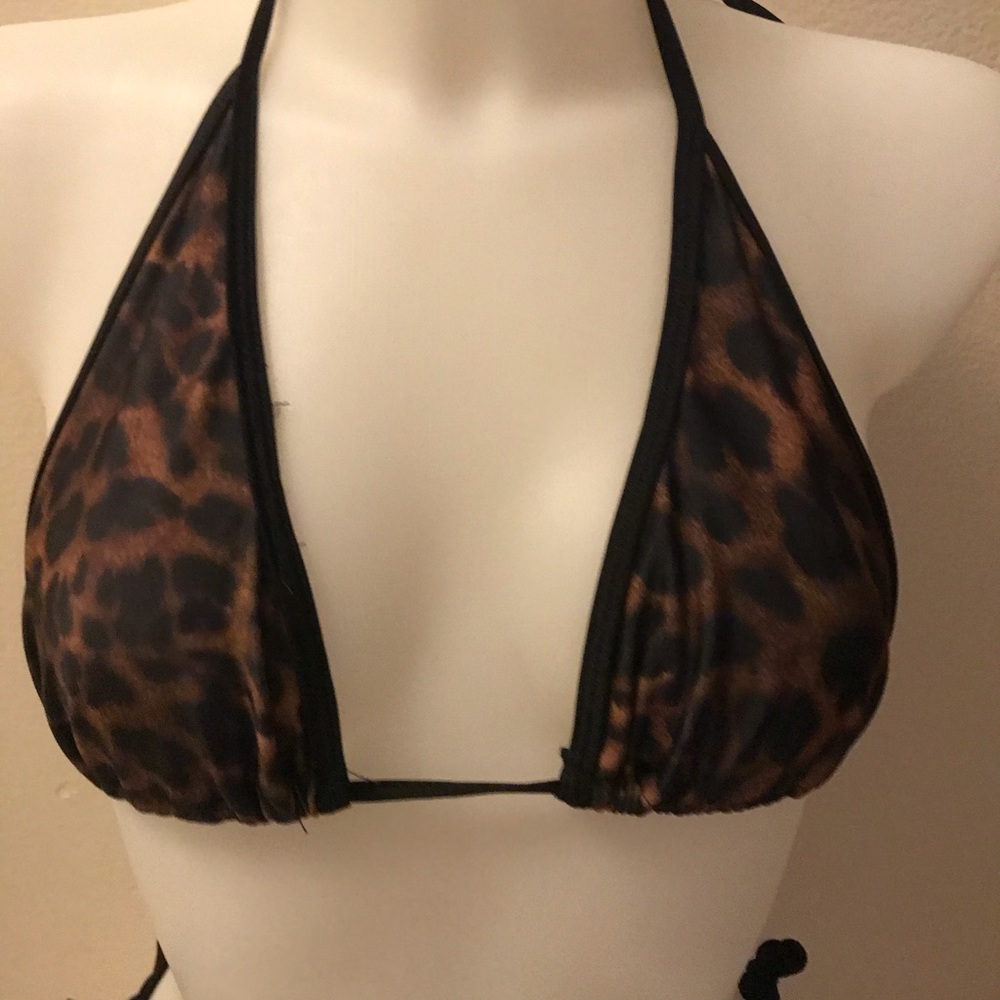 Bikini - Picture 3 of 7